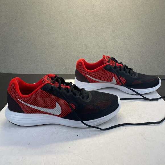 Nike Revolution 3 University Red/Metallic Silver Shoes 819300-600,Size 10.5 Men - Picture 2 of 10